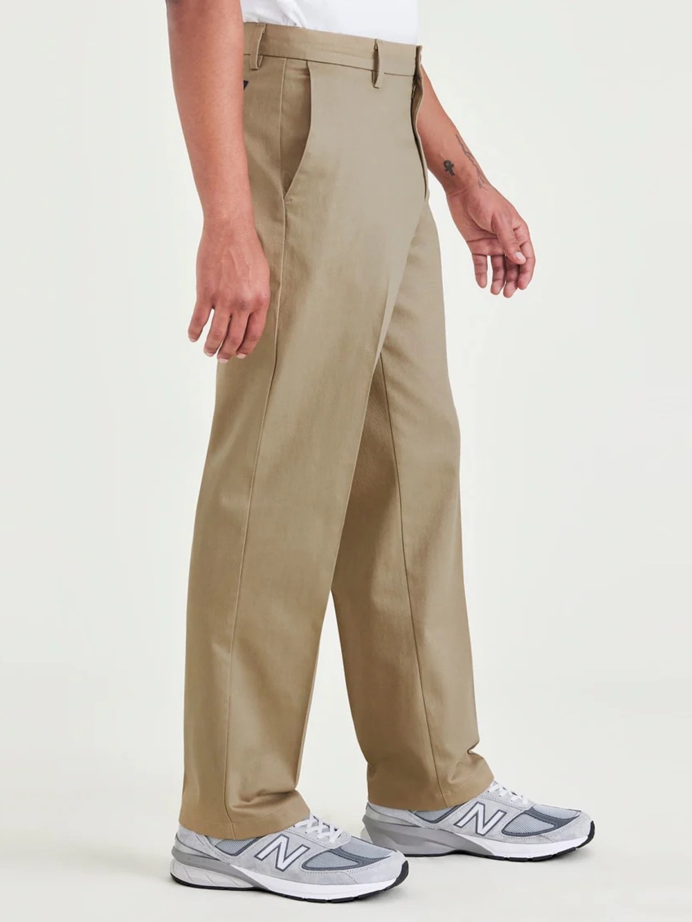 Dockers Men's Khaki Classic Straight Chinos